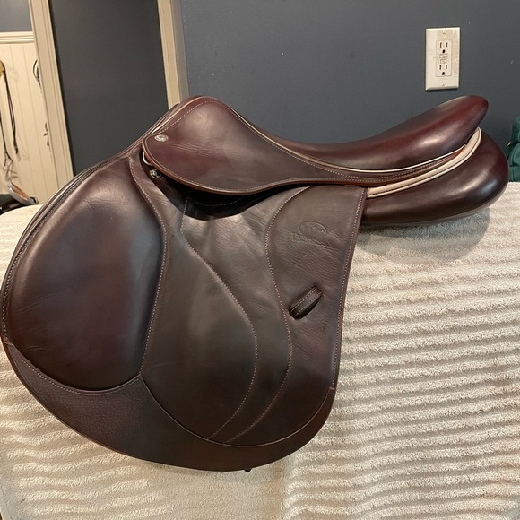 Devoucoux Biarritz S Saddle - Picture 1 of 7